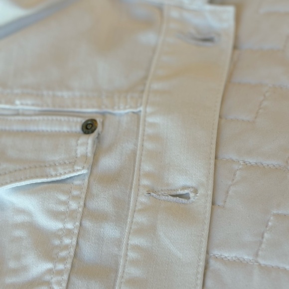 Jean Jacket w stretch & slash pockets - Picture 8 of 13